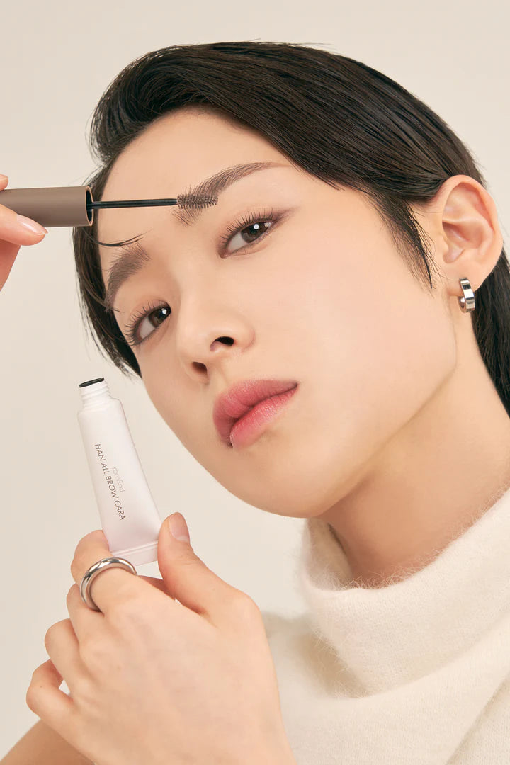 Fijador con color para cejas "Romand Han All Brow Cara"